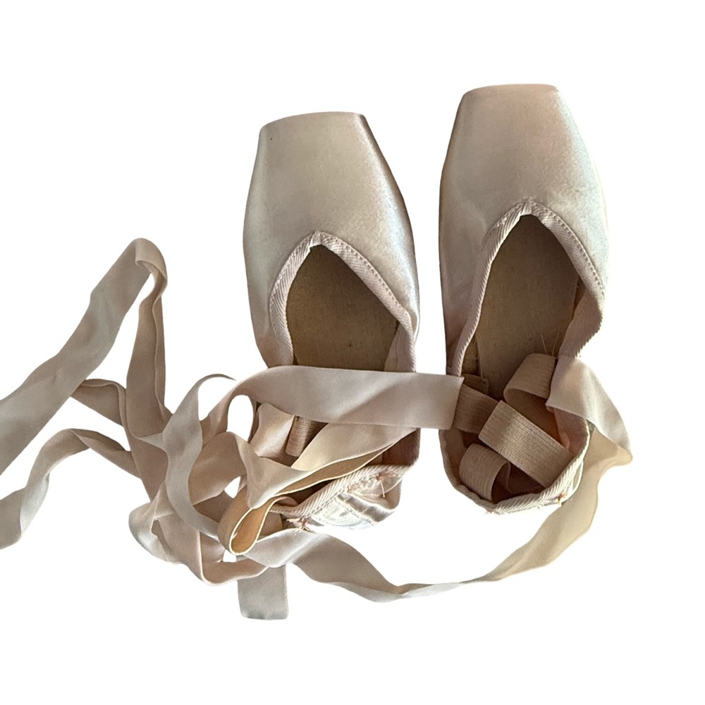 Russian Pointe Rubin Ballet Shoes